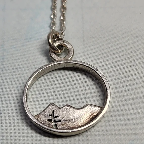 Vintage Sterling Mountain Pendant Necklace - Picture 3 of 6